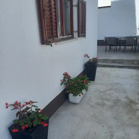 App Krivit Apartament Pula