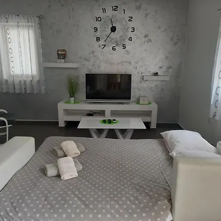 App Krivit Apartament Pula